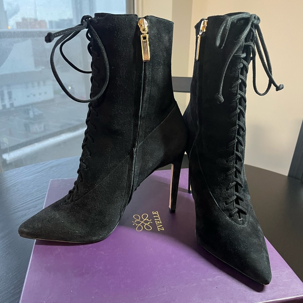 Zvelle - Elegant Suede Lace-Up Ankle Boots SIZE39.5
